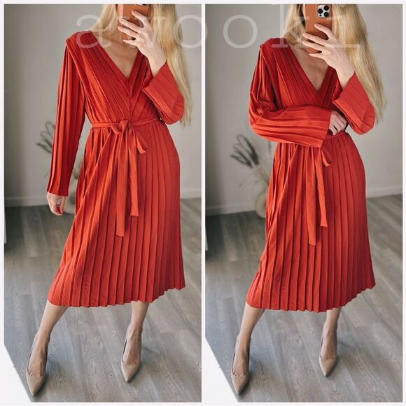 Zara Pleated Midi Dress New - Picture 1 of 9